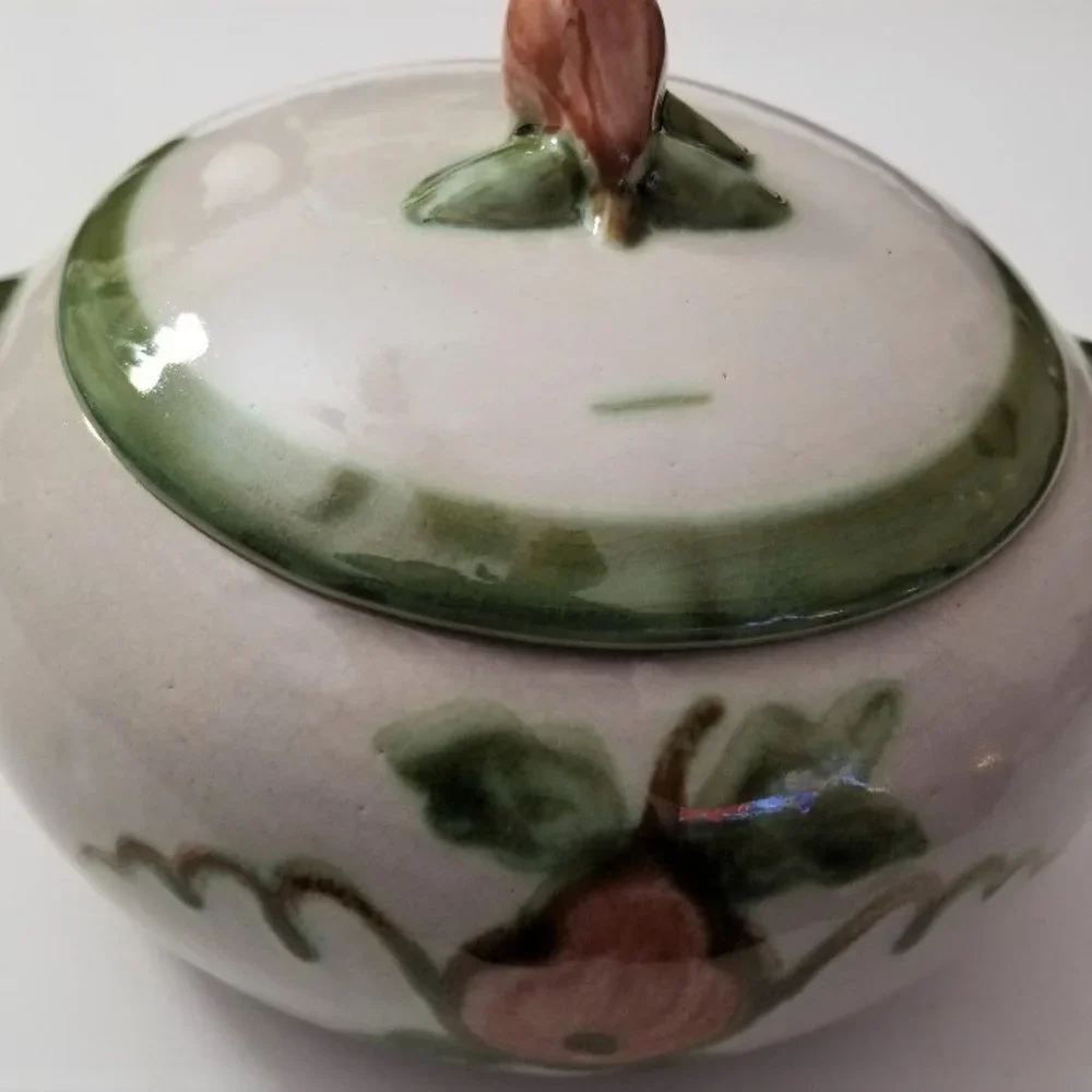 Vintage John B. Taylor Ceramics Casserole Dish - Picture 3 of 15